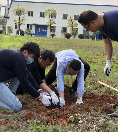 義務(wù)勞動(dòng).jpg 義務(wù)勞動(dòng).jpg