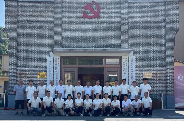 科技(1).jpg 科技(1).jpg